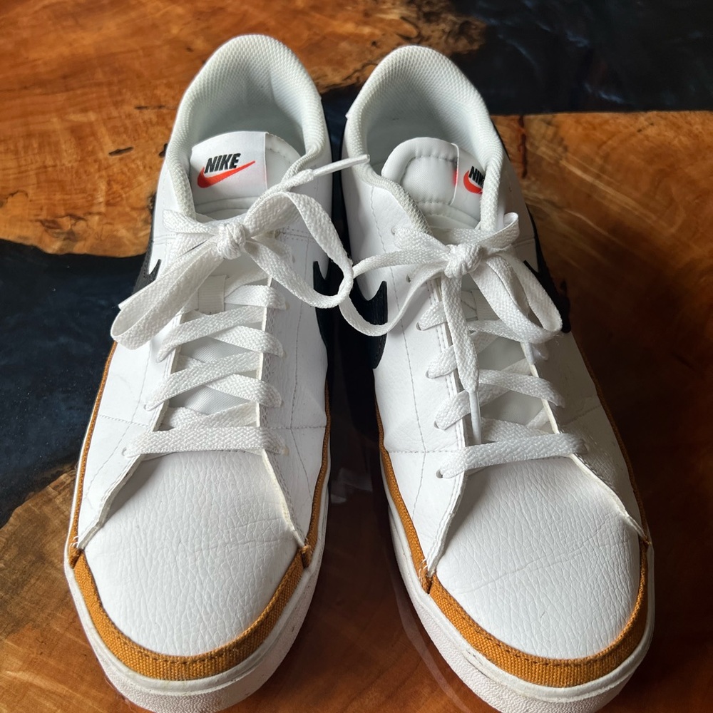 NIKE White and Brown Athletic Shoes with Low-Top Design